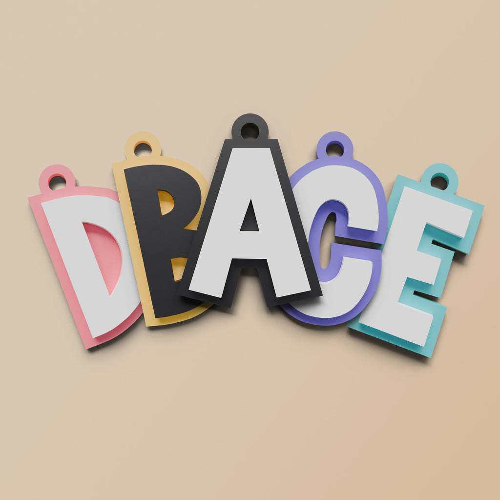 Bokstav - Färgglad nyckelring i två lager